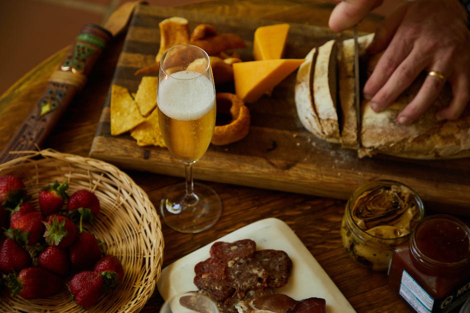 Wie viel Käse pro Person für Raclette empfohlen